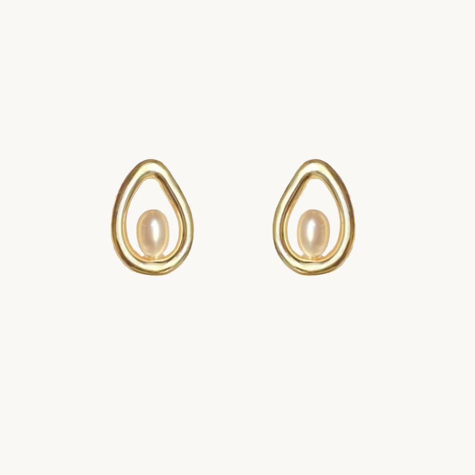 Teardrop Pearl Earring, 18k pearl earring, gold pearl earring